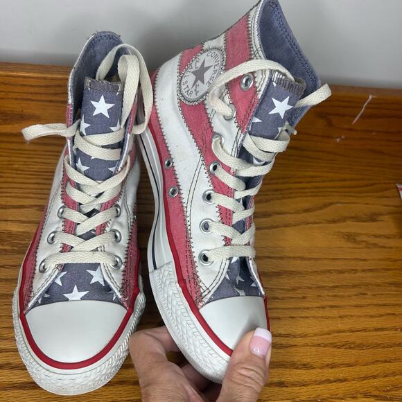 Converse All Star Size Women's 7.5 American Flag High Tops Patriotic - Picture 1 of 13